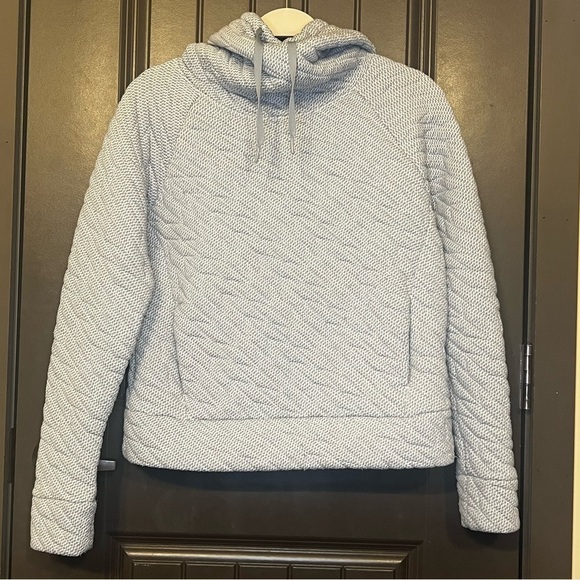 GAP Tops - GapFit Jaquard Pullover Gray and White Hoodie with Front Pockets, Size X-Small
